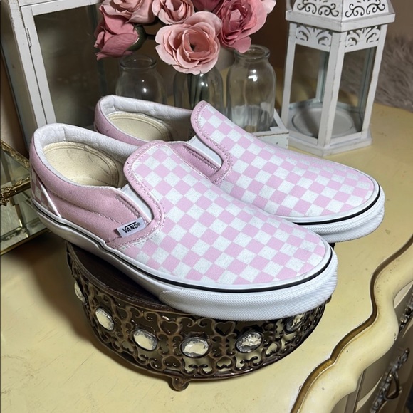 Vans Shoes - Pink checker vans